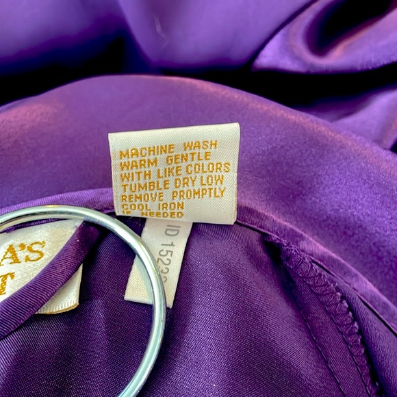 Victoria’s Secret Vintage Gold Label Purple Silk Robe with Pockets Size M/L - Picture 4 of 8